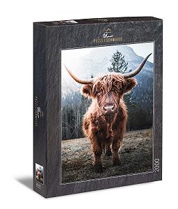 Пазл Ulmer Puzzleschmiede Highland Animal 2000 деталей Мощный высокогорный скот на пастбище на фоне морозных Альп - Фото 1