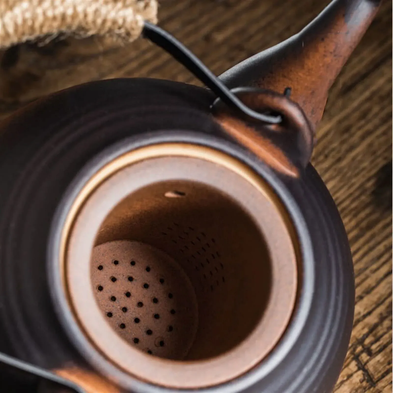 Чайник WAOCEO Керамічний 1000 мл з ручкою для відкритого вогню з фільтром, фото №3 Чайник WAOCEO Керамічний 1000 мл з ручкою для відкритого вогню з фільтром, фото №3