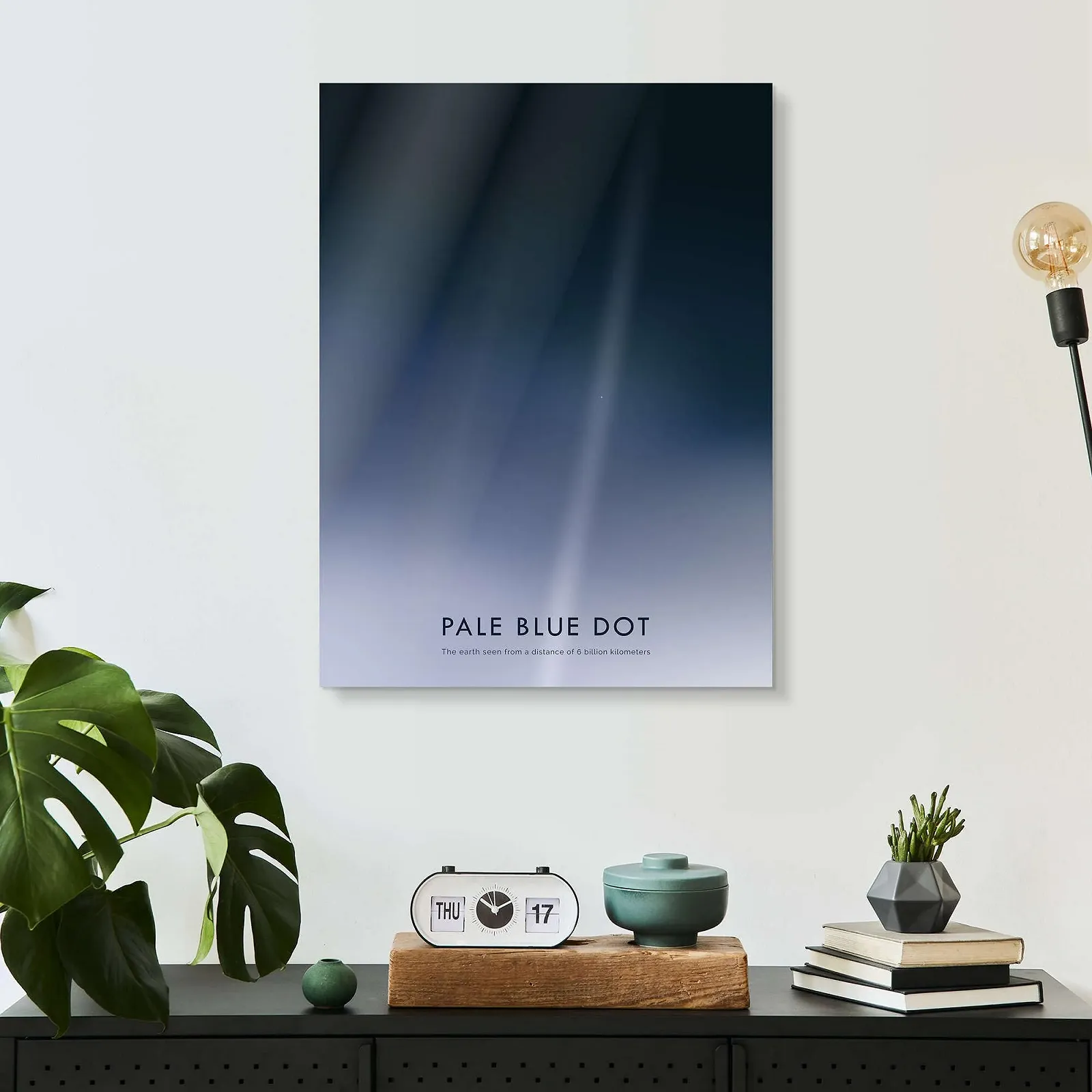 Картина на акриловом стекле Posterlounge Pale Blue Dot NASA 50 x 70 см Синяя, фото №4