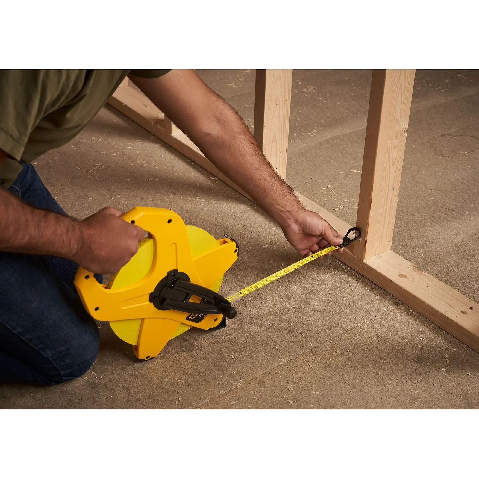 Рулетка Stanley Power Winder Fibreglass 2-34-777 (100 м длина, 13 мм ширина, эргономичная, класс точности III), фото №2