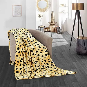 Плед FEBE Cuddly Leopard из микрофибры для дивана, 130 x 180 см - Фото 1