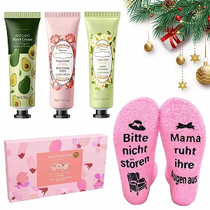 Подарочный набор для женщин с 3 кремами для рук и 1 парой носков - Фото 1