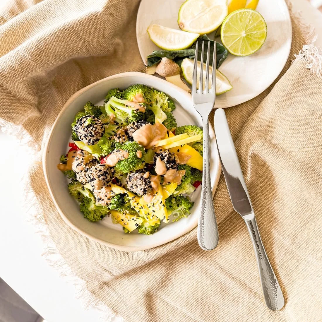 Набір столових приборів Amefa SIERRA на 6 персон, 24 предмети, нержавіюча сталь 18/10 з сатиновим покриттям, ковані ручки, можна мити в посудомийній машині, фото №6