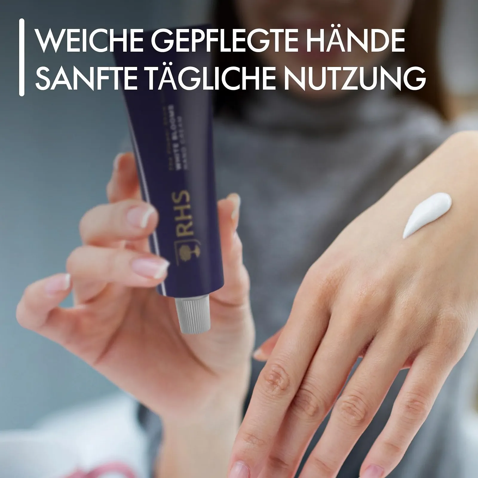 Крем для рук RHS Flower Show White Blooms Зволожуючий з олією ши, з ароматом троянди, жасмину та ванілі - 50 мл, фото №7 Крем для рук RHS Flower Show White Blooms Зволожуючий з олією ши, з ароматом троянди, жасмину та ванілі - 50 мл, фото №7