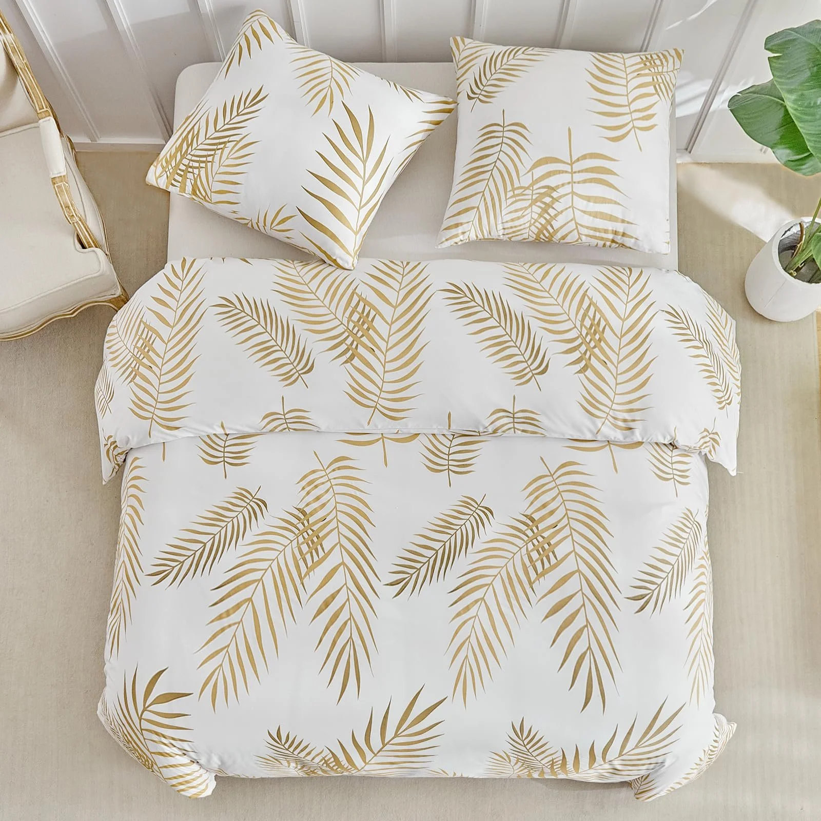 Комплект постільної білизни Lekesky 3-Piece 200 x 200 см мікрофібра White/Gold, фото №3