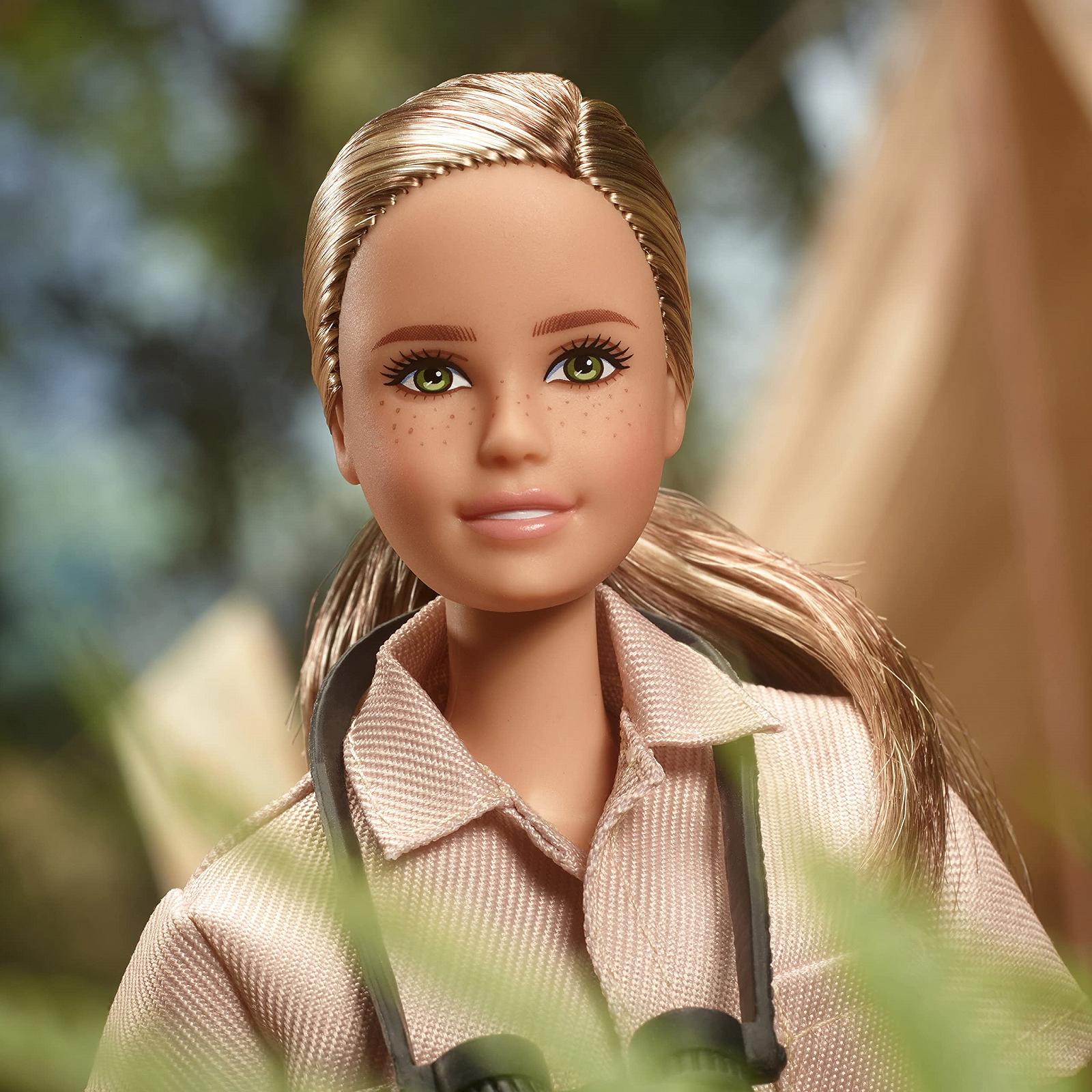 Кукла Mattel Barbie Signature Collection of Women Inspired Dr. Jane Goodall (HCB83), фото №3