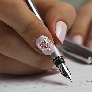 Украшения для ногтей Сердце FRCOLOR 30шт Стразы для маникюра, разноцветные блестки synthetic.ua - Фото 1