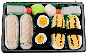 Носки SUSHI SOCKS BOX - 3 пары Tamago Butterfish Nigiri Oshinko Maki - Забавный ПОДАРОК! Оригинальный узор, носки с высоким содержанием хлопка РАЗМЕР UK 4-7 EU 36-40 synthetic.ua - Фото 1