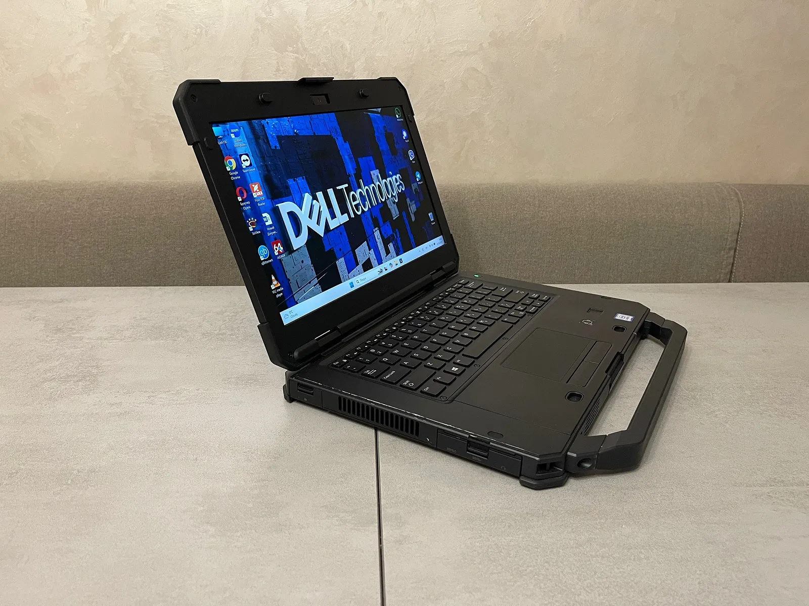 Захищений ноутбук Dell 5420 Rugged, 14" FHD IPS, i5-8350U, 16GB, 256GB, 4G LTE, фото №2