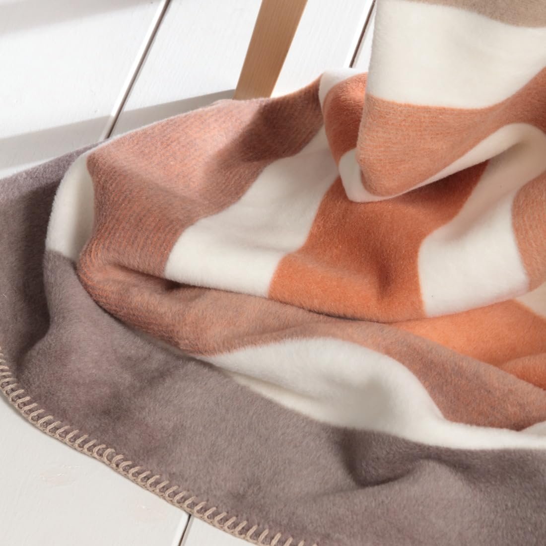 Плед Biederlack Soft Cuddly 'Natural Horizon' I Зроблено в Німеччині, фото №8 Плед Biederlack Soft Cuddly 'Natural Horizon' I Зроблено в Німеччині, фото №8