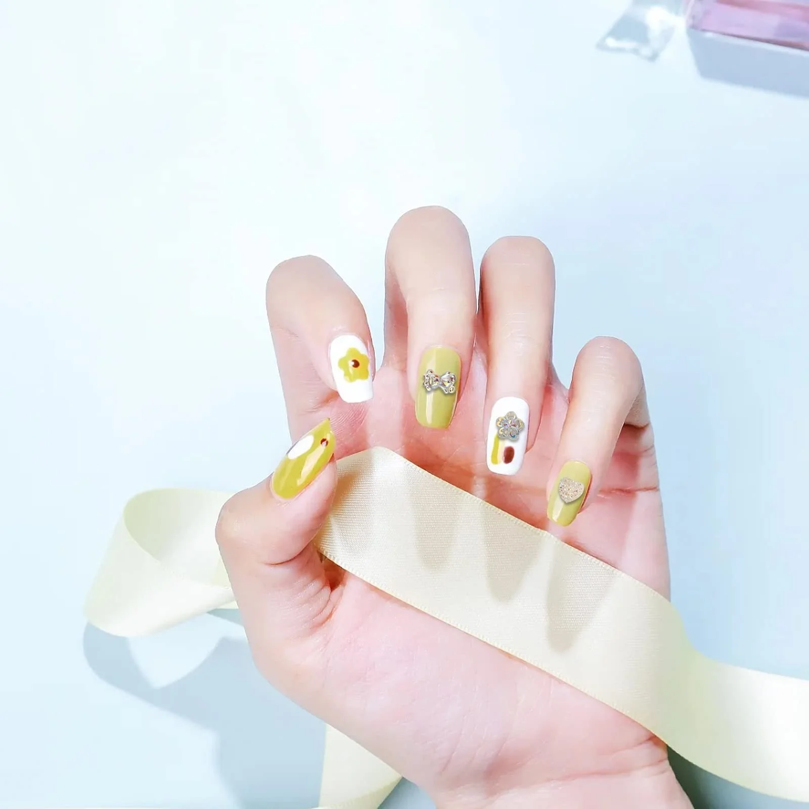 Прикраси для нігтів, набір 100 шт. ведмедиків, метеликів, 3D, фото №2 Прикраси для нігтів, набір 100 шт. ведмедиків, метеликів, 3D, фото №2