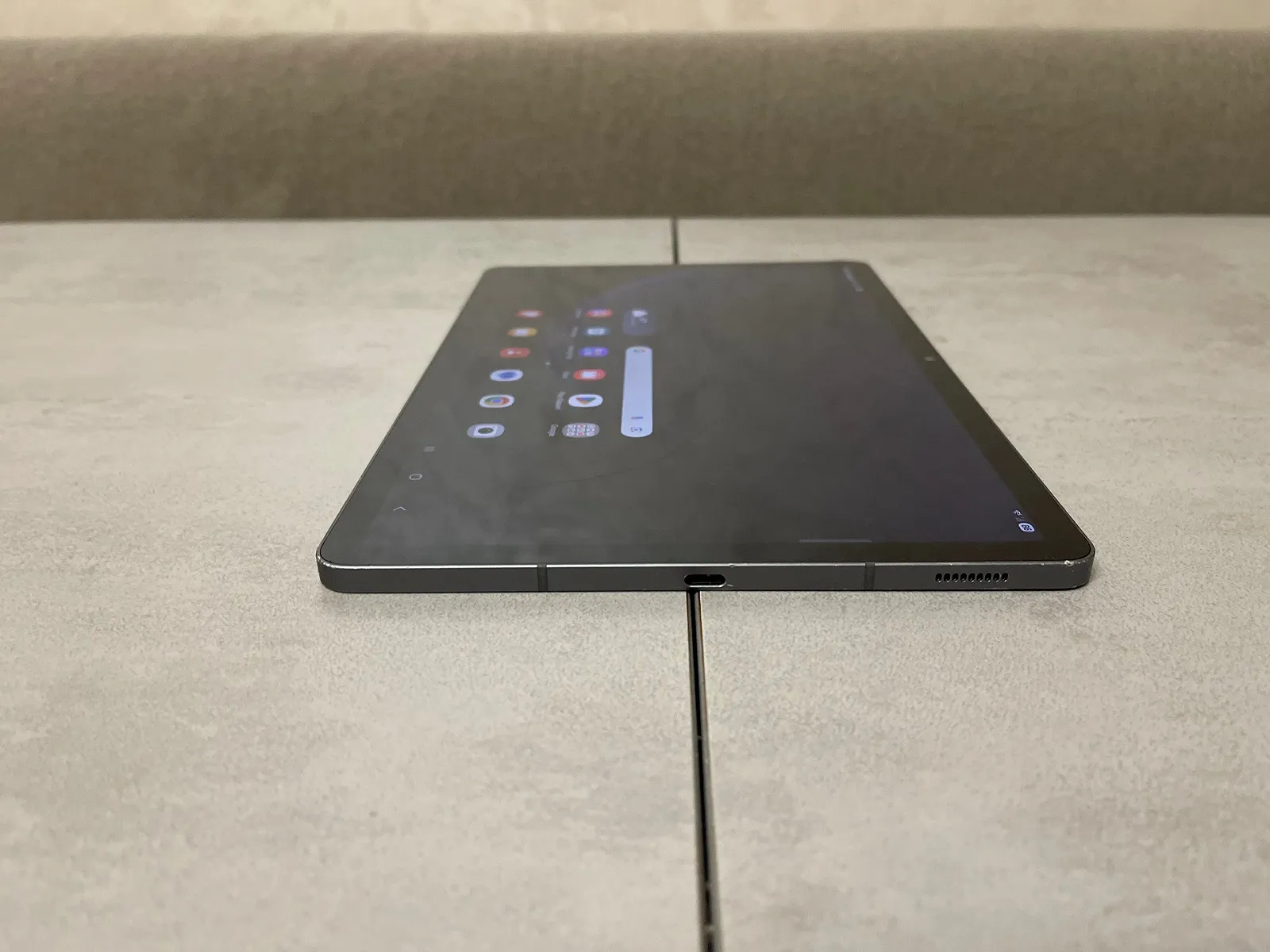 Планшет Samsung Galaxy Tab S9 FE (SM-X518U), 6GB, 128GB, 4G LTE / 5G, фото №2 Планшет Samsung Galaxy Tab S9 FE (SM-X518U), 6GB, 128GB, 4G LTE / 5G, фото №2