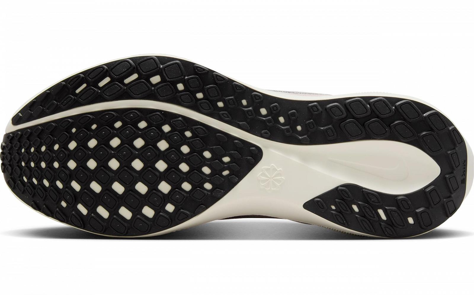 Кросівки для бігу Nike Pegasus 41 PRM з металевими акцентами, фото №4