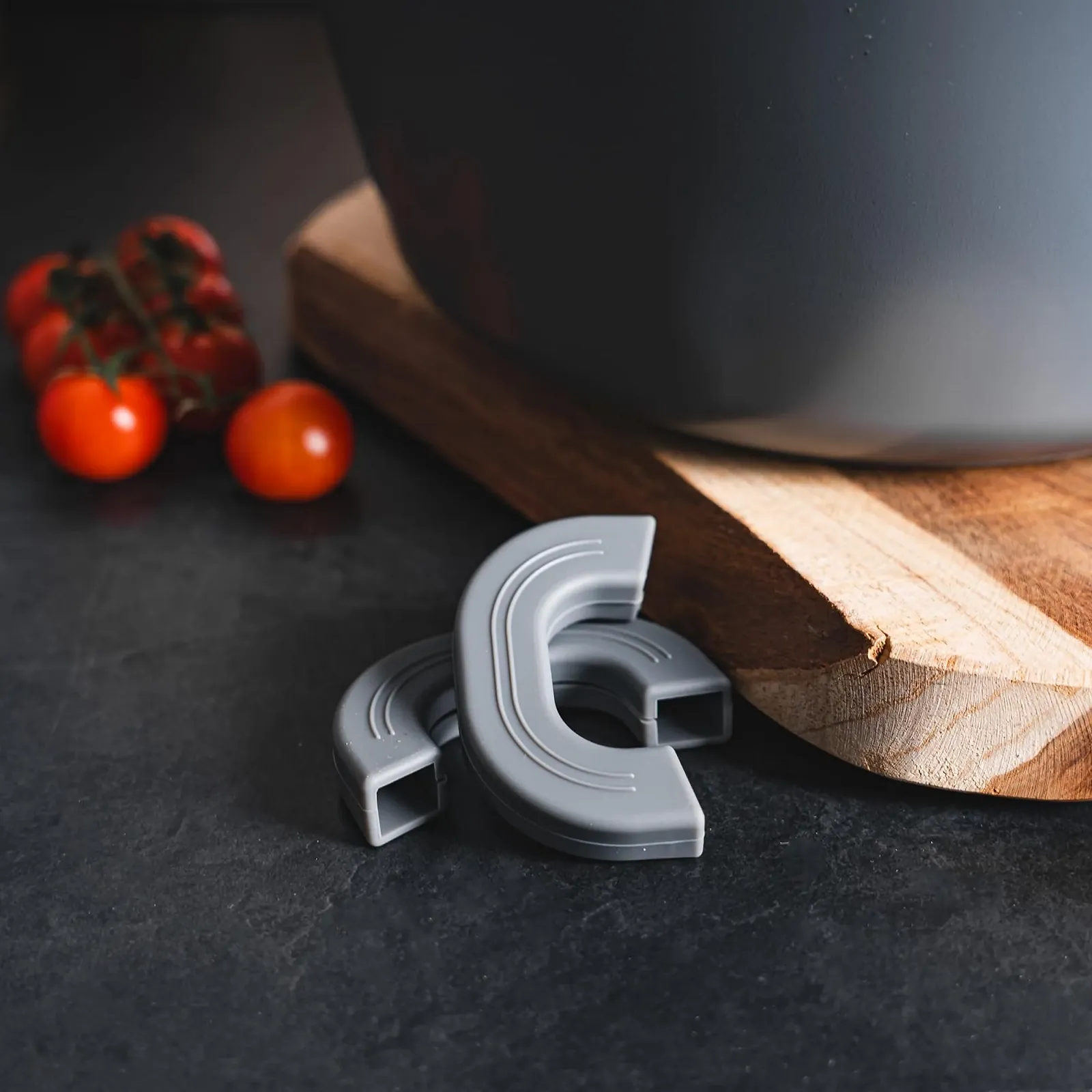 Каструля KARL HAUSMANN з кришкою, антипригарна, 14 л, діаметр 32 см, литий алюміній, сіра, фото №4 Каструля KARL HAUSMANN з кришкою, антипригарна, 14 л, діаметр 32 см, литий алюміній, сіра, фото №4