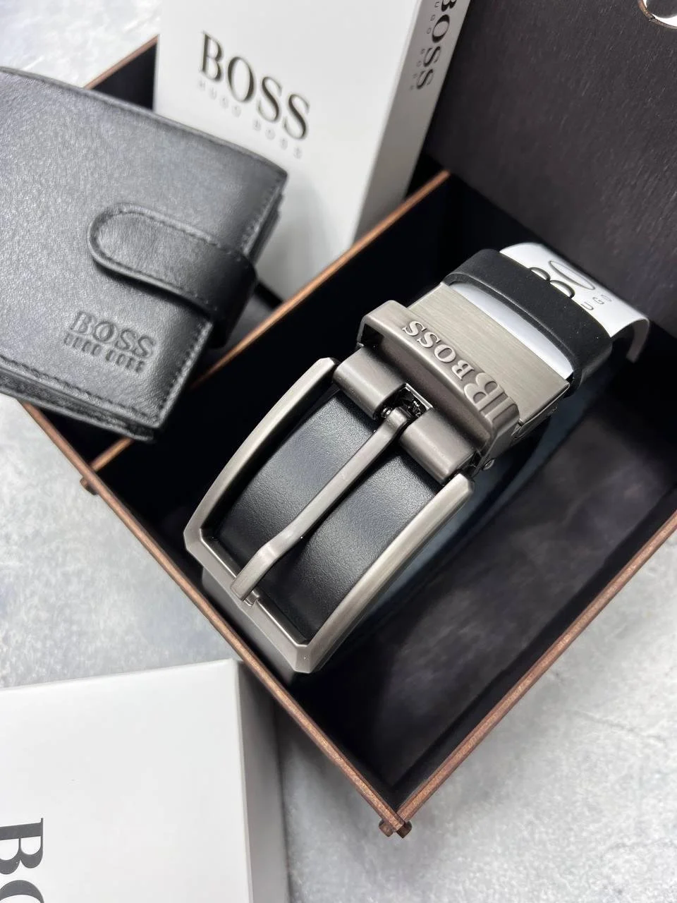 Оригінальний подарунок чоловікові шкіряний ремінь і гаманець BOSS, фото №3