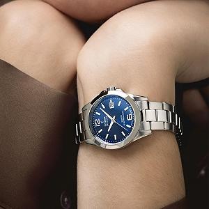 Женские часы Festina Acero Clasico F20049/5 серебристый корпус из нержавеющей стали, серебристый браслет из нержавеющей стали synthetic.ua - Фото 1