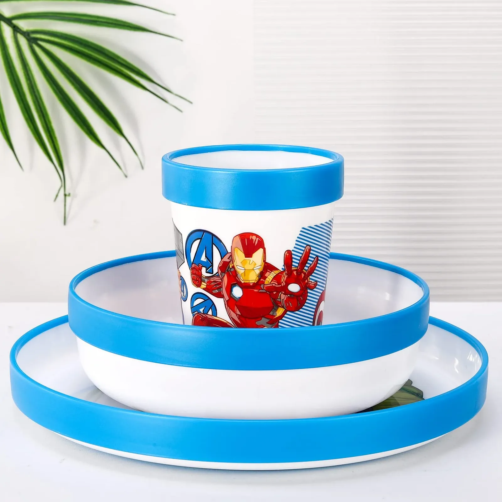 Набор детской посуды из трех предметов Avengers, многоразовый, премиум-качества: тарелка, миска и чашка, без BPA, фото №3 Набор детской посуды из трех предметов Avengers, многоразовый, премиум-качества: тарелка, миска и чашка, без BPA, фото №3
