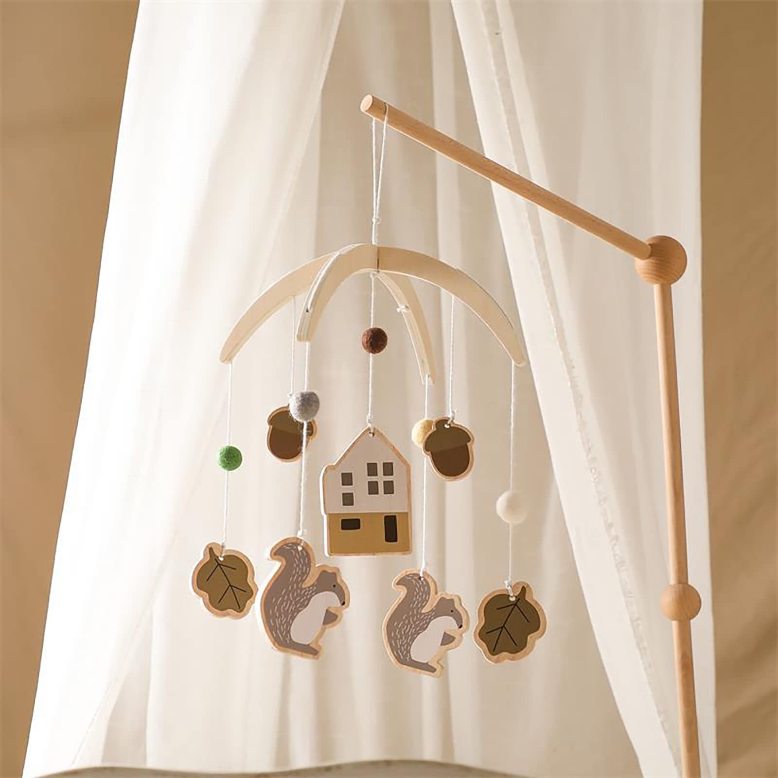 Подвеска GLITZFAS Mobile Wind Chime с фетровыми шариками, белочкой и сосной для детской кроватки, фото №3