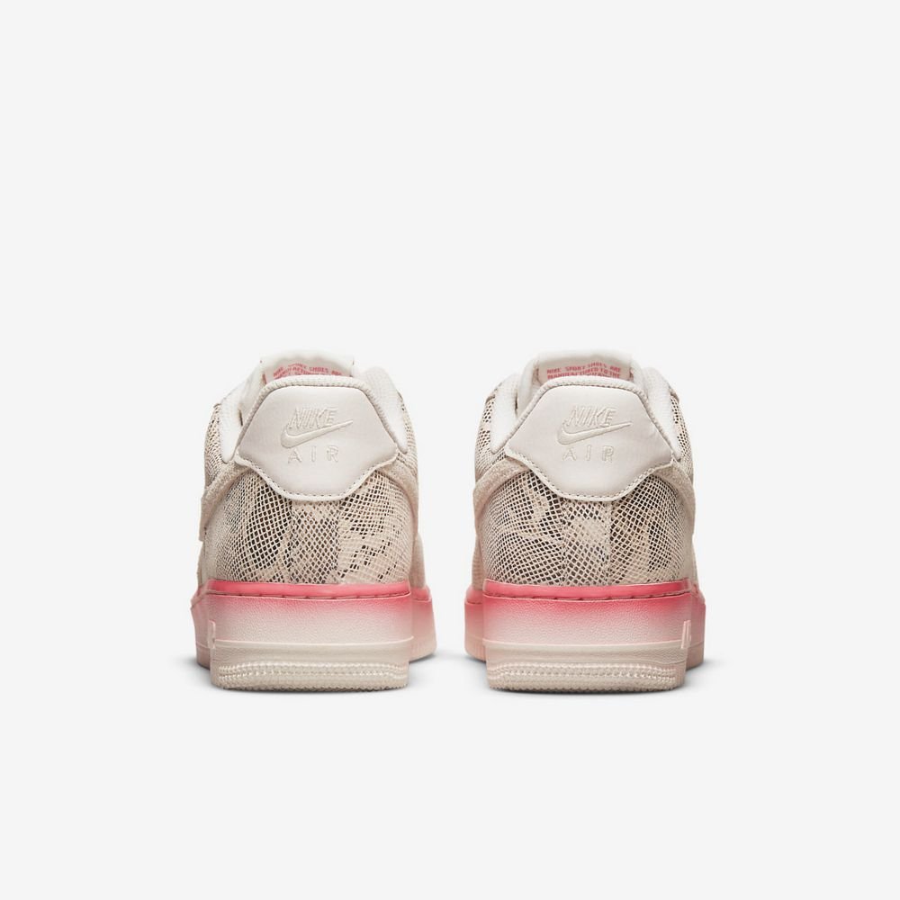 Кросівки Nike WMNS AIR FORCE 1 07 LX 40, фото №5