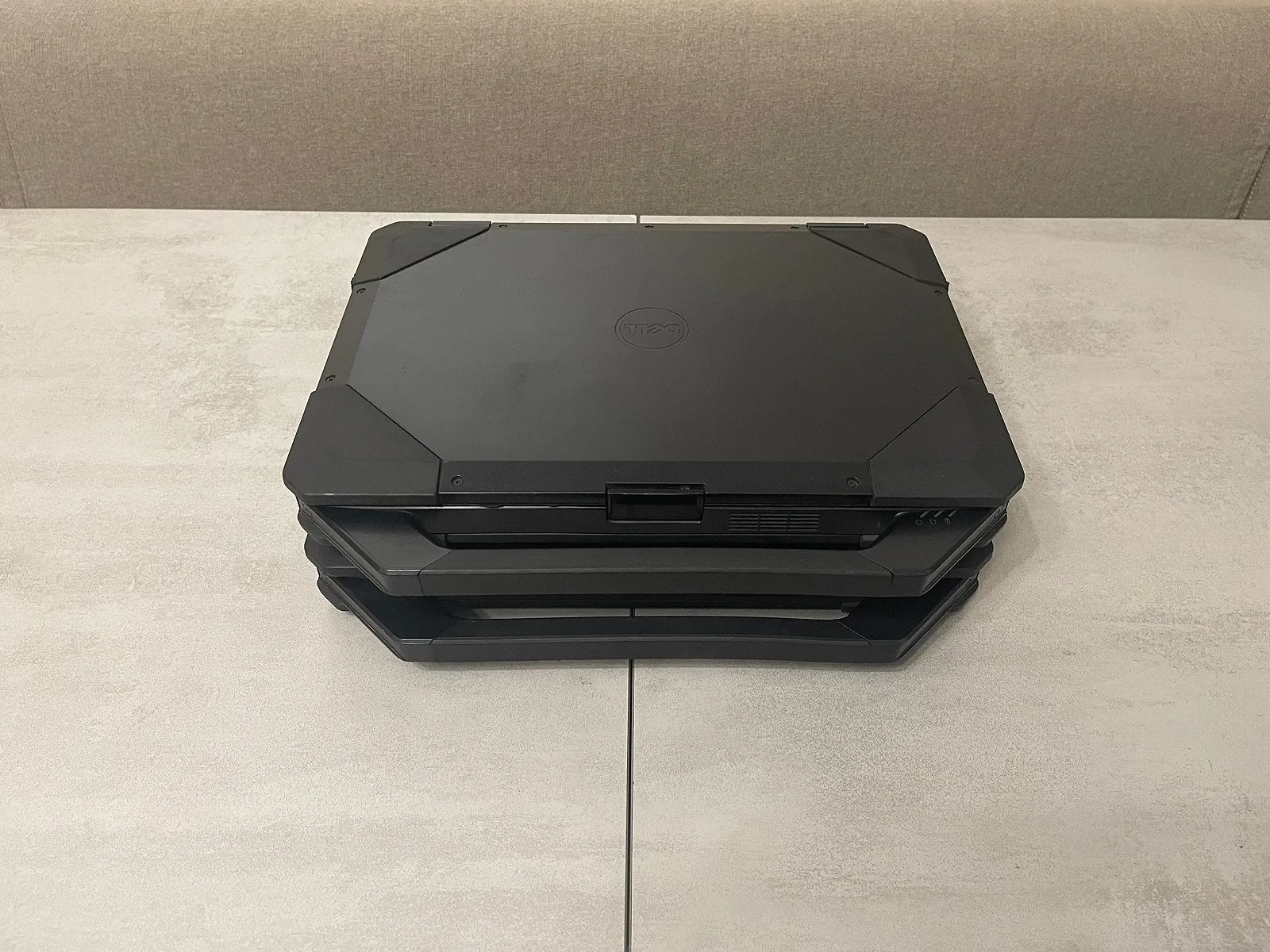 Захищений ноутбук Dell 5414 Rugged, 14", i5-6300U, 16GB, 256GB SSD, 4G LTE, фото №6 Захищений ноутбук Dell 5414 Rugged, 14", i5-6300U, 16GB, 256GB SSD, 4G LTE, фото №6