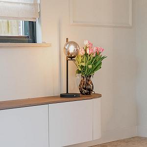 Настільна лампа Qazqa Design Art Deco Flore Чорна Димчасте скло Сталева куля E14 synthetic.ua - Фото 1