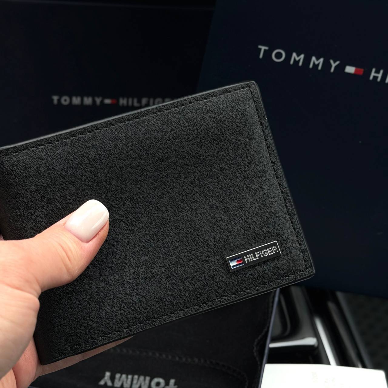 Чоловічий шкіряний гаманець Tommy Hilfiger, фото №2