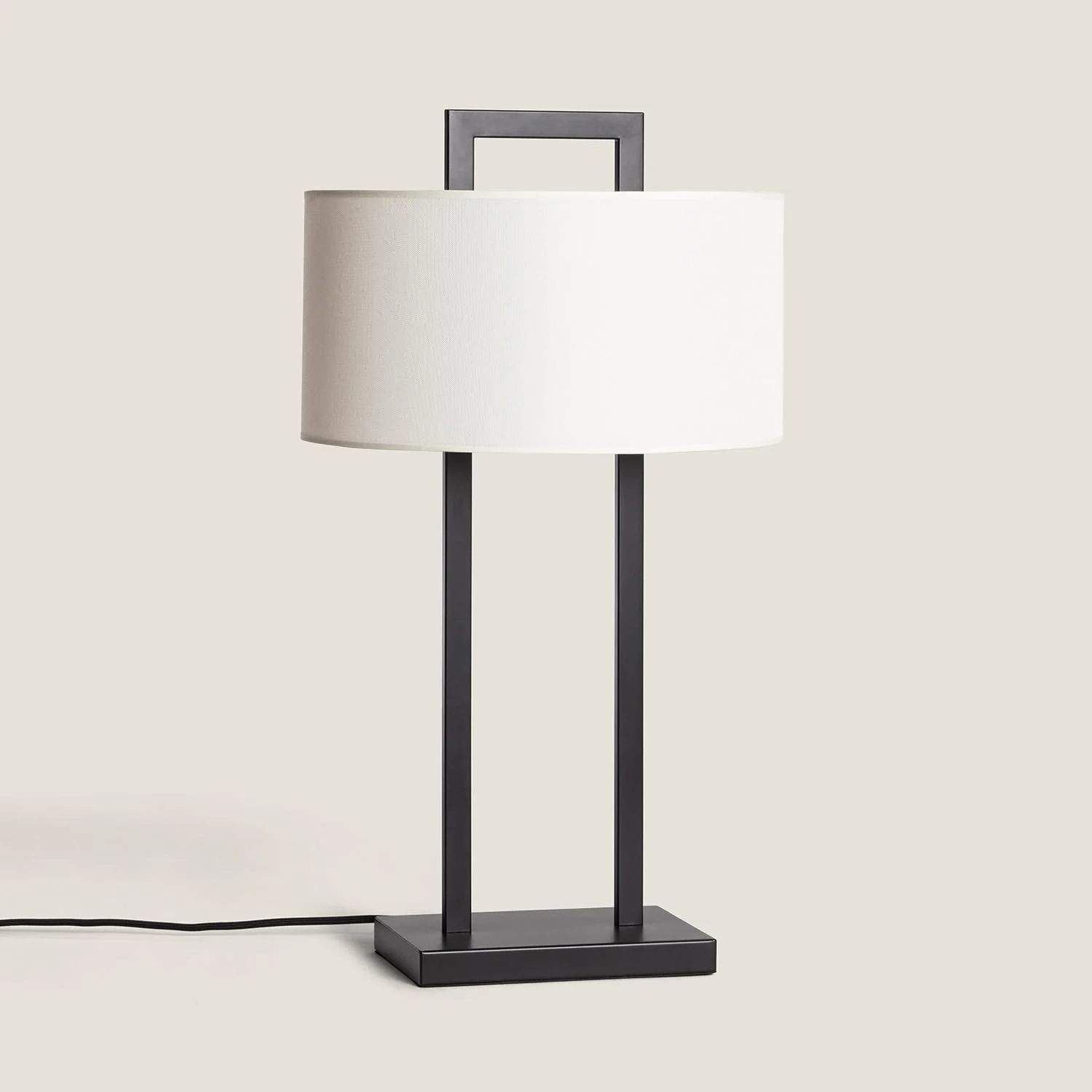 Настільна лампа LEDKIA LIGHTING Tianna металева з USB чорна, фото №5