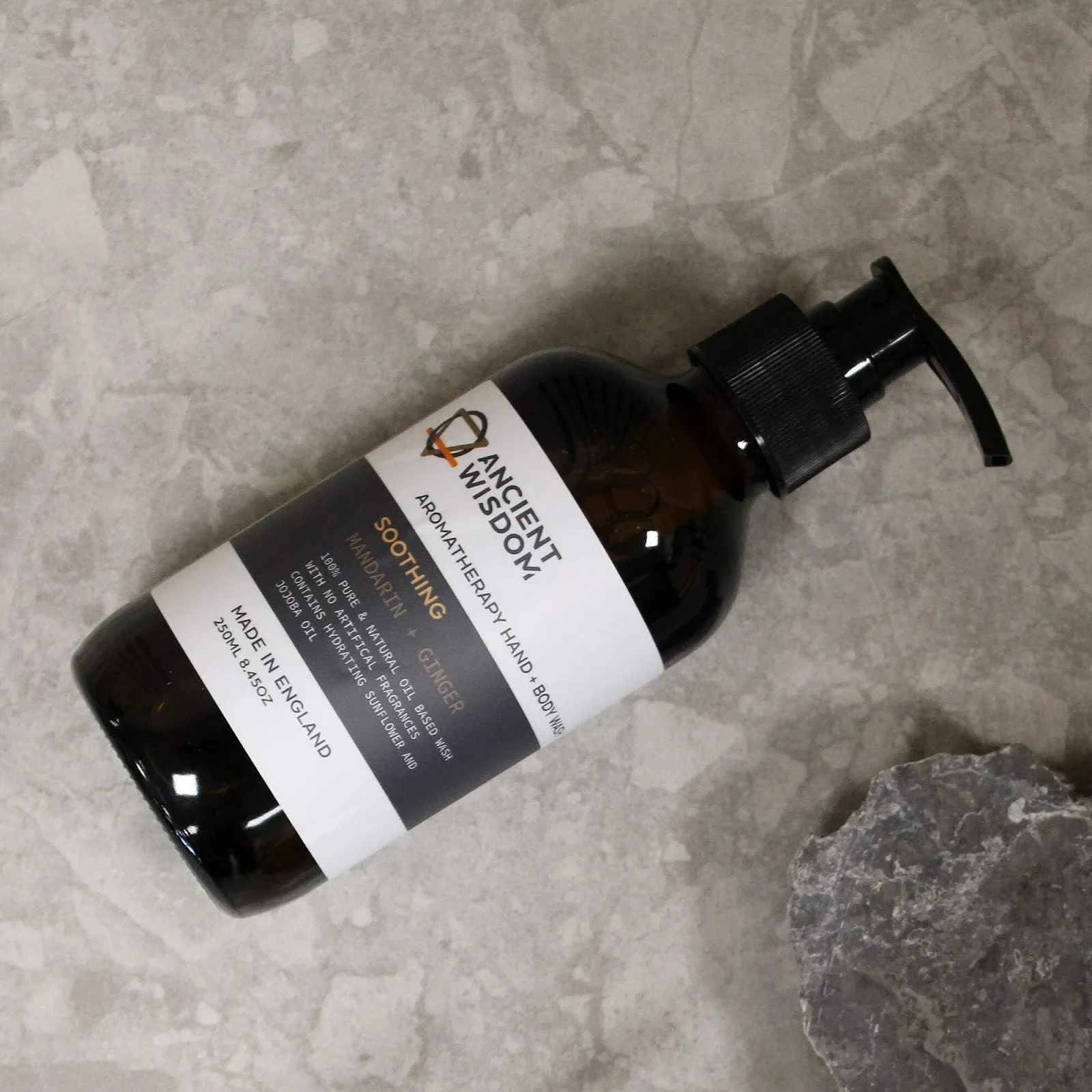 Лосьйон для рук та тіла Mandarin and Ginger 250 мл (4 шт), фото №3 Лосьйон для рук та тіла Mandarin and Ginger 250 мл (4 шт), фото №3