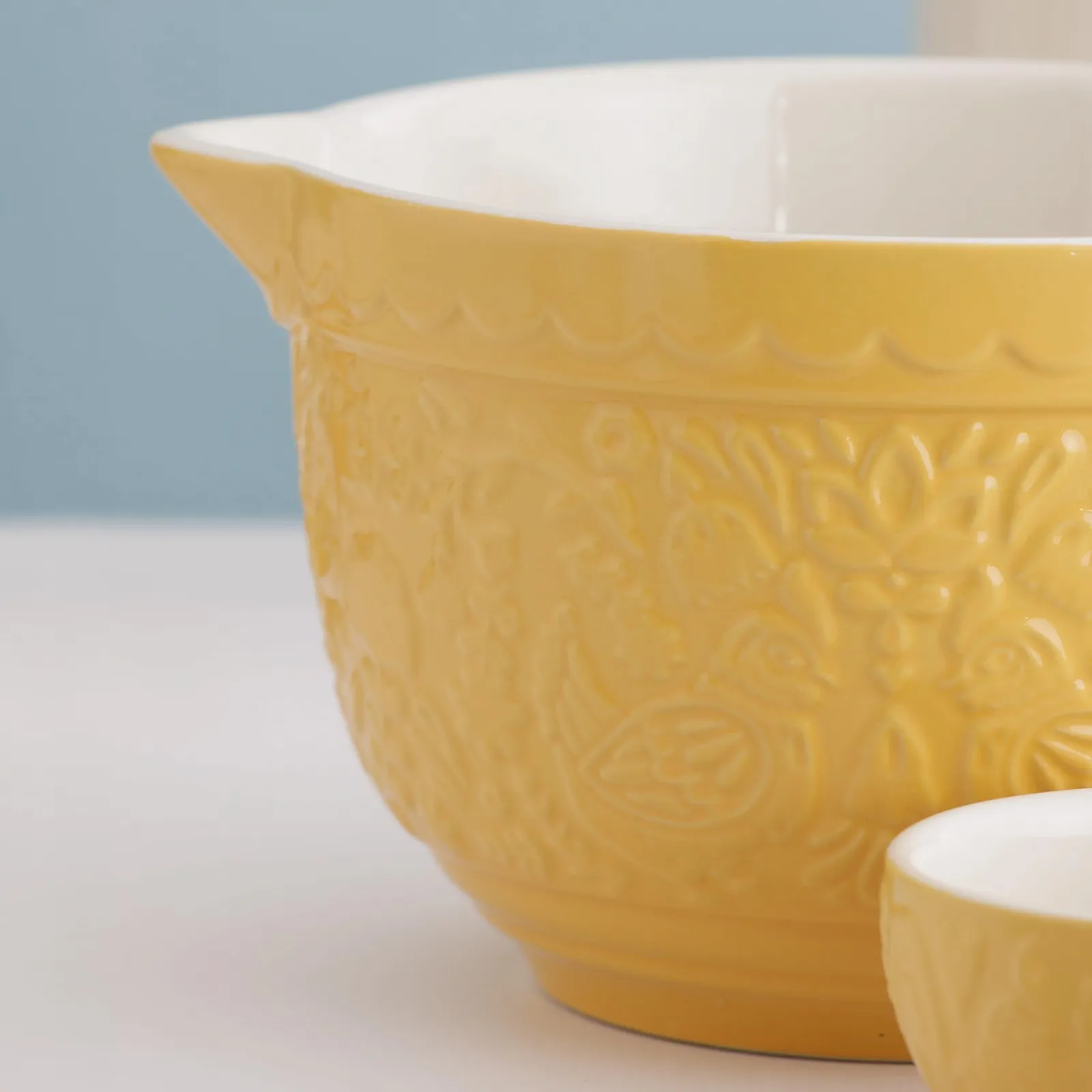 Миска для теста Stoneware Mason Cash Home to Roost 2,3 литра с ручкой, носиком для слива, фото №6