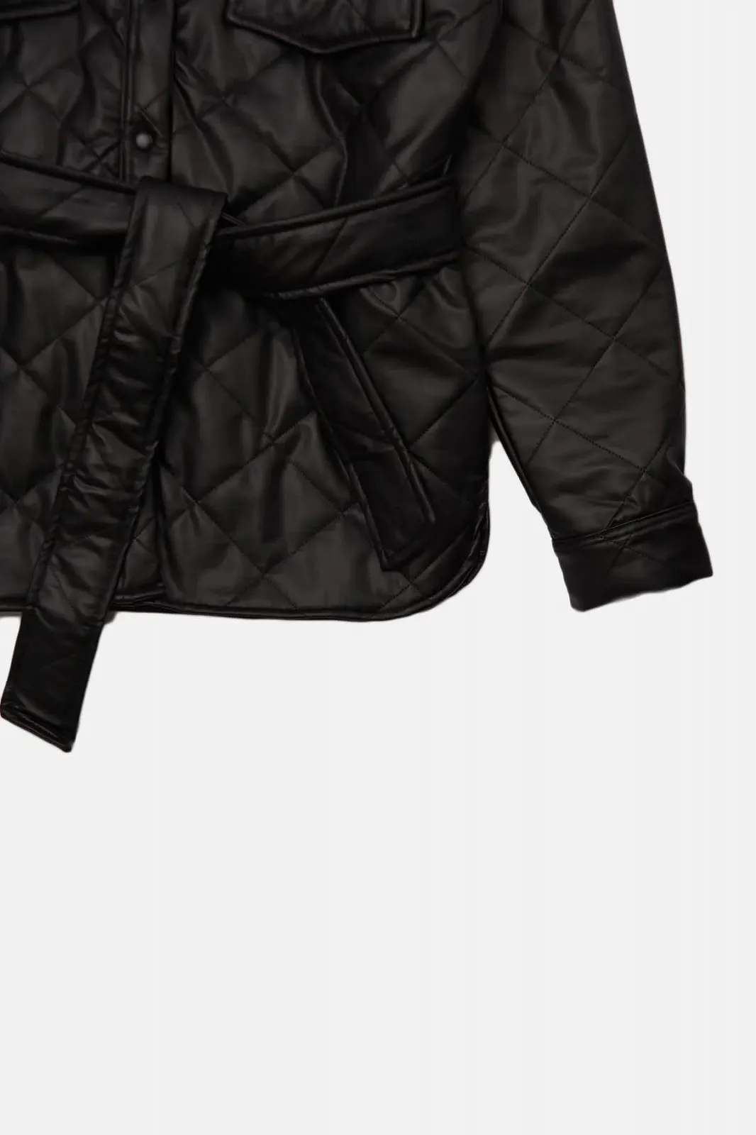 Пальто TRENDYOL Женское Черное Из Искусственной Кожи С Арочной Прострочкой, фото №8 Пальто TRENDYOL Женское Черное Из Искусственной Кожи С Арочной Прострочкой, фото №8