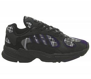 Кросівки Adidas Yung-1 чоловічі, чорні, 40 2/3 EU synthetic.ua - Фото 1