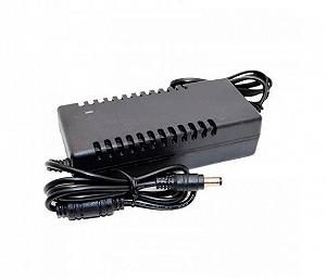 Зарядное устройство для аккумулятора Li-Ion 14.6V 3A synthetic.ua - Фото 1