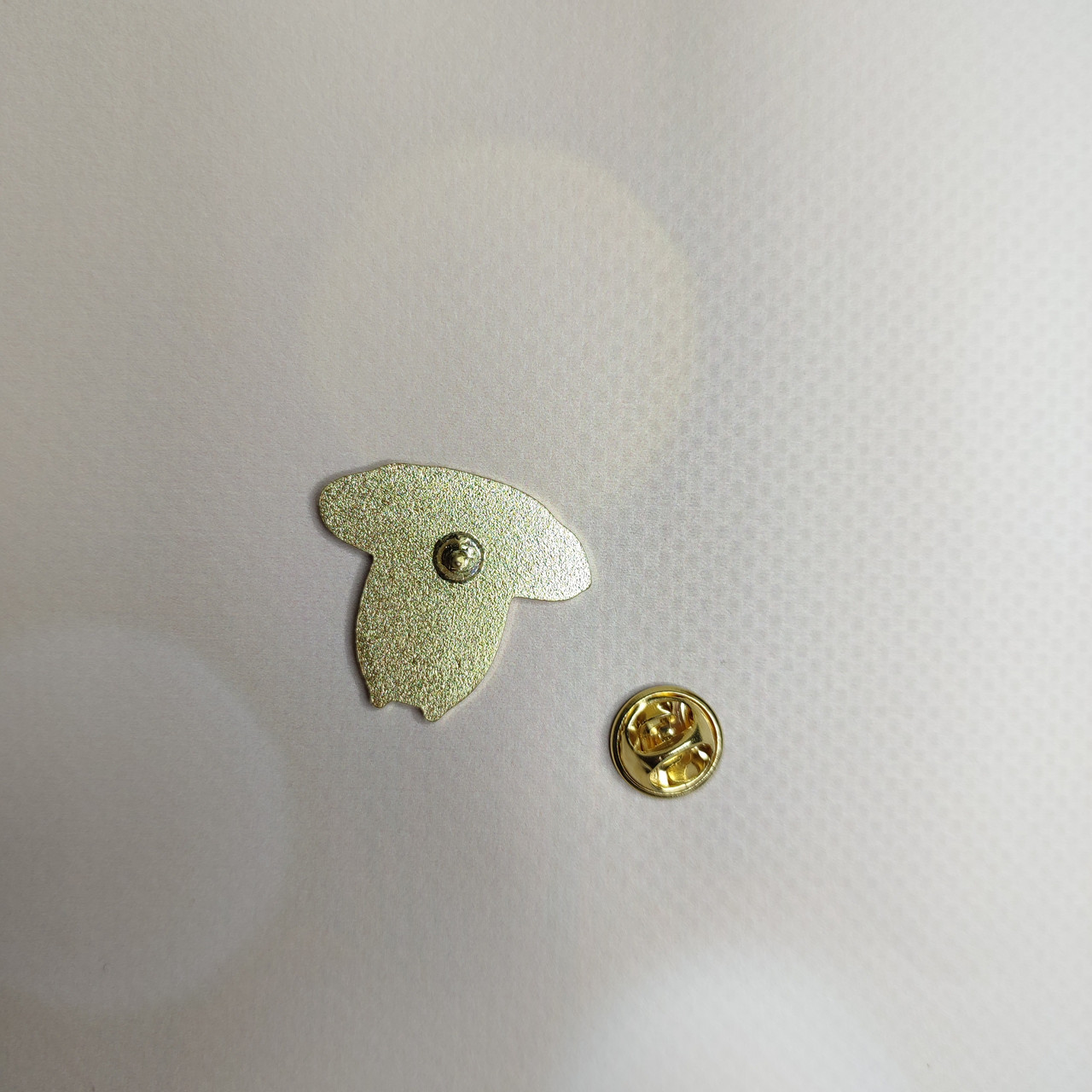 Металлический значок пин Гриб с лягушкой, фото №2