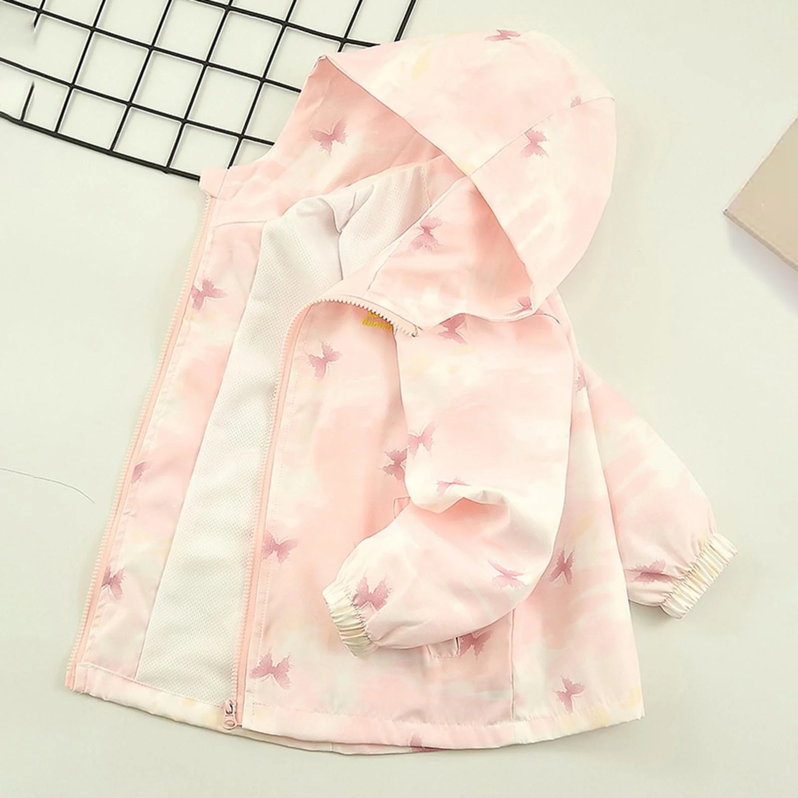 Куртка Softshell Generisch з капюшоном і градієнтним принтом метеликів, фото №4