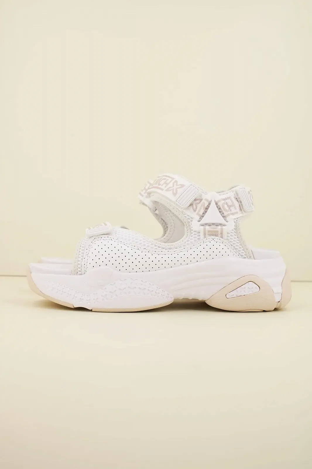 Сабо Munich Areia, фото №8 Сабо Munich Areia, фото №8