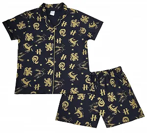 Пижама Harry Potter для девочек, на пуговицах цена на synthetic.ua - Фото 1 Пижама Harry Potter для девочек, на пуговицах synthetic.ua - Фото 1