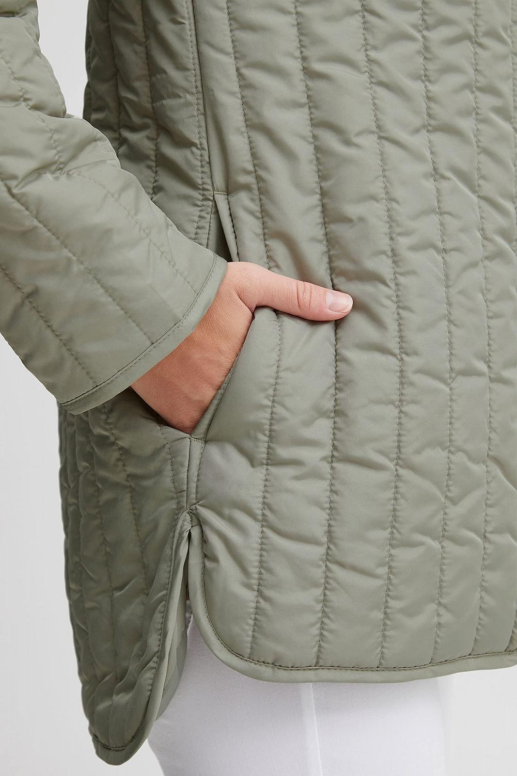 Куртка стеганая OXMO OXSaggy Женская Переходная с кнопками V-образным вырезом Oversize с легкой подкладкой, фото №6