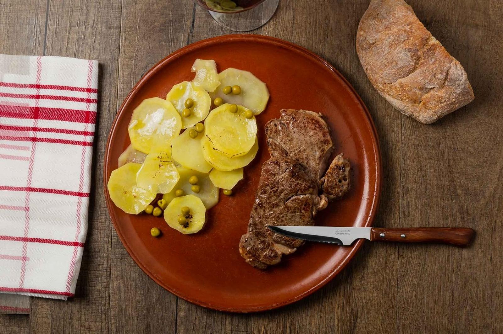 Набор столовых приборов Arcos для стейка, 12 предметов, фото №6 Набор столовых приборов Arcos для стейка, 12 предметов, фото №6