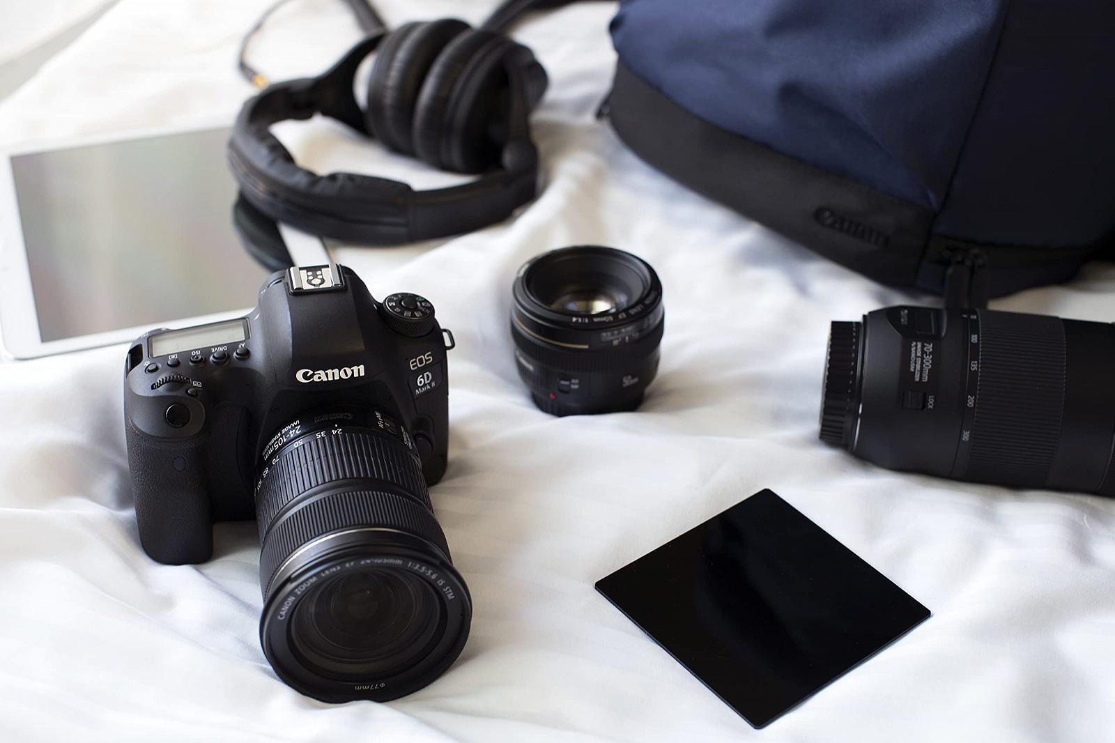 Фотокамера цифровая зеркальная Canon EOS 6D Mark II, полноформатная, 26.2 мегапикселя, дисплей 7.7 см (3 дюйма), DIGIC 7 с WLAN/NFC/Bluetooth и GPS, корпус черный, фото №2