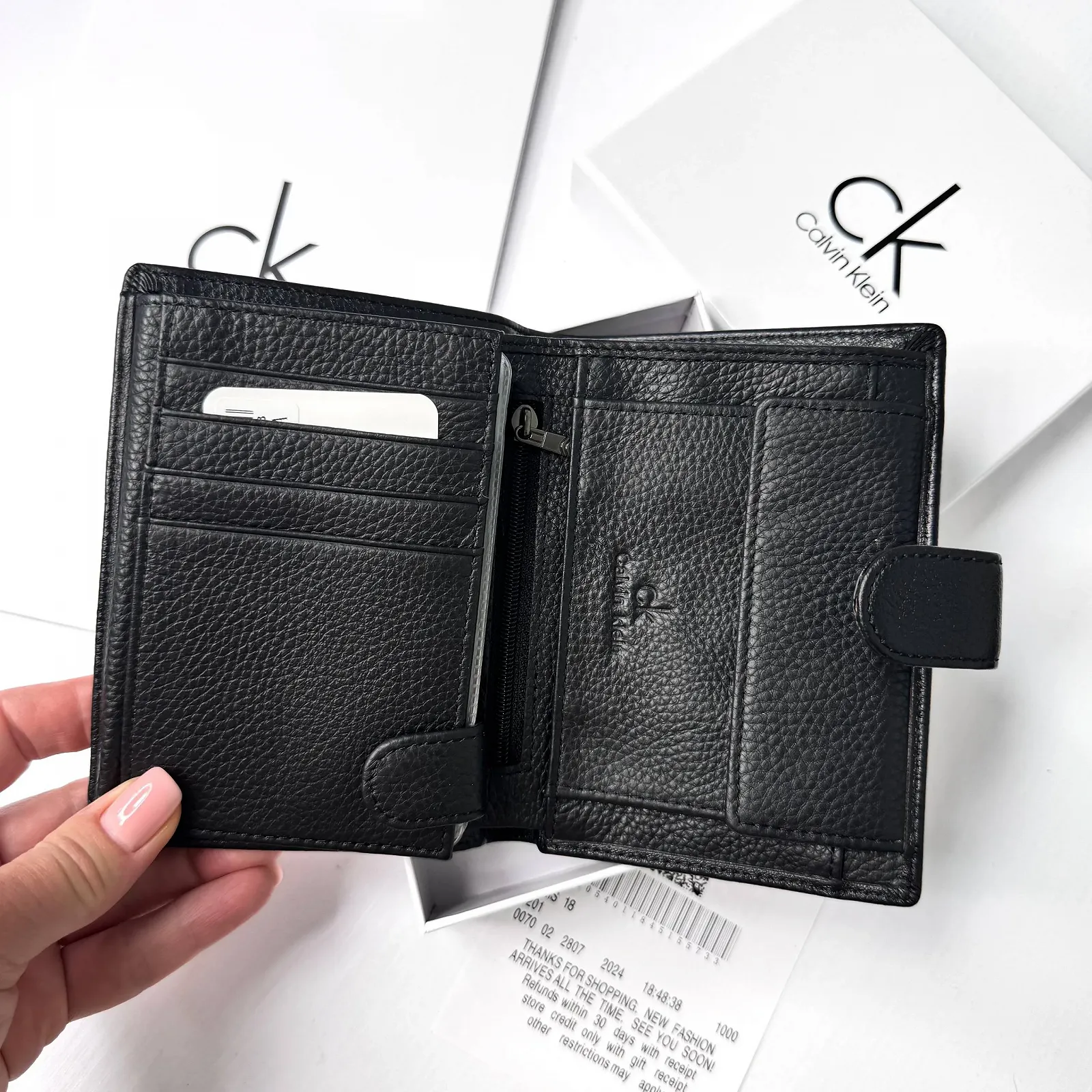 Мужской портмоне кожаный вертикальный на кнопке Calvin Klein, фото №6
