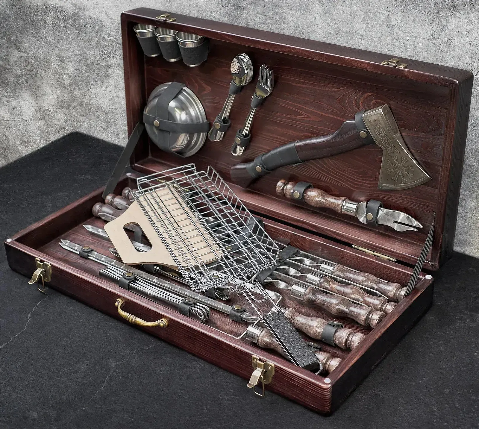 Набор "Тор" из 43 предметов – идеальное решение для приготовления пищи на природе, фото №1