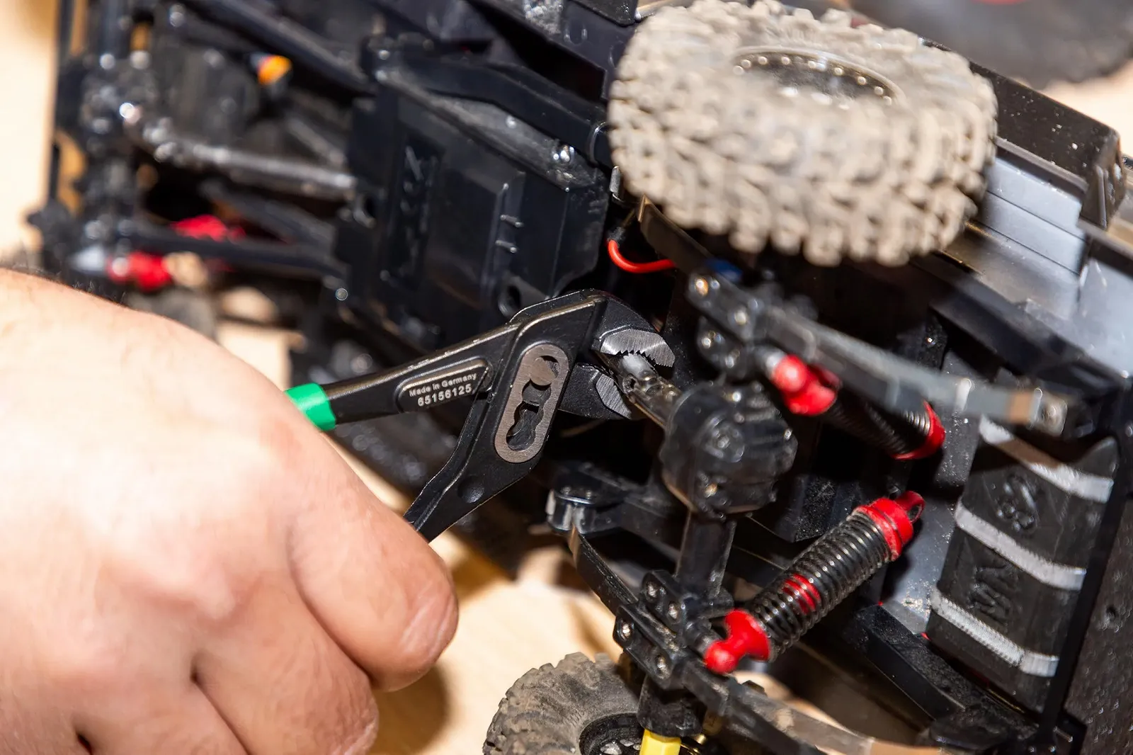 Мини плоскогубцы для водяного насоса STAHLWILLE Professional, 125 мм, малый трубный ключ, 4-ступенчатая быстрая регулировка, защита зажима, сделано в Германии, фото №3 Мини плоскогубцы для водяного насоса STAHLWILLE Professional, 125 мм, малый трубный ключ, 4-ступенчатая быстрая регулировка, защита зажима, сделано в Германии, фото №3