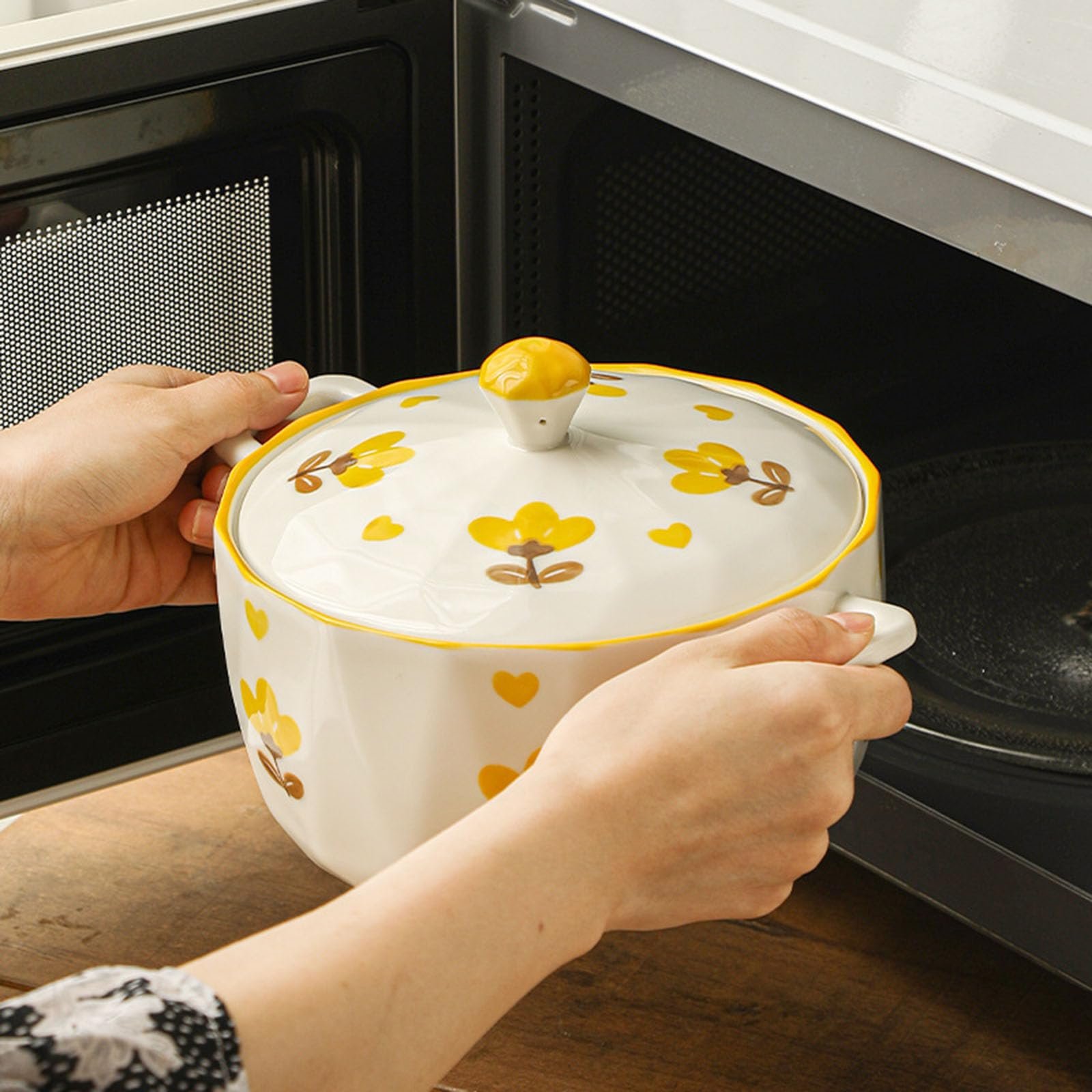 Форма для запекания керамическая круглая с крышкой и ручками Yellow Flower 1700 мл желтая, фото №5