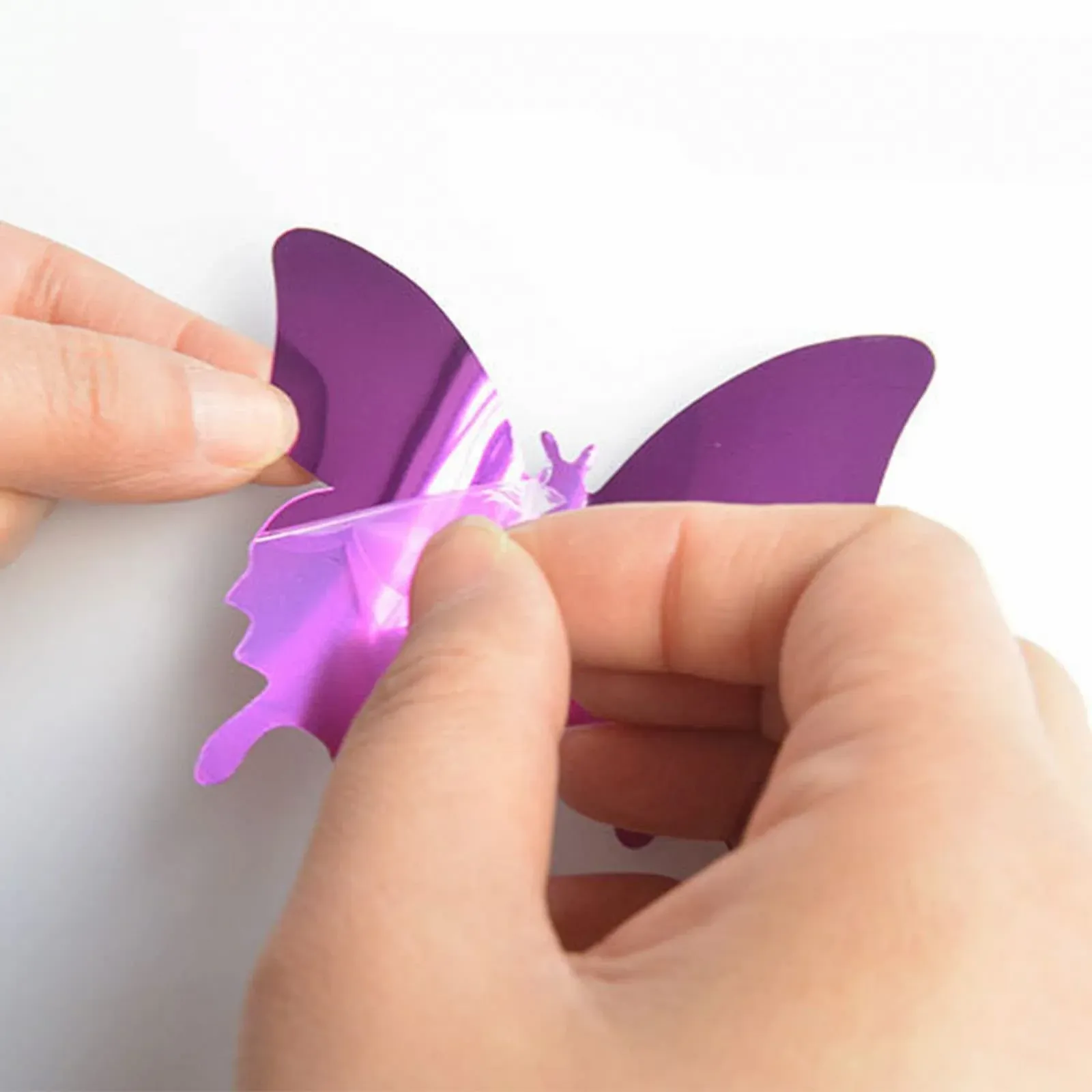 Наклейки на стіну 3D Метелики 24 штуки Декоративні Металізовані Зелені, фото №8 Наклейки на стіну 3D Метелики 24 штуки Декоративні Металізовані Зелені, фото №8