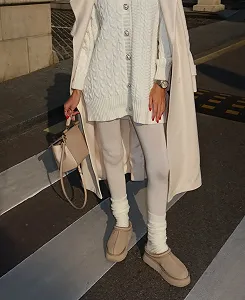 Молочні однотонні щільні бавовняні колготки для дівчини класичні без малюнка - Фото 1