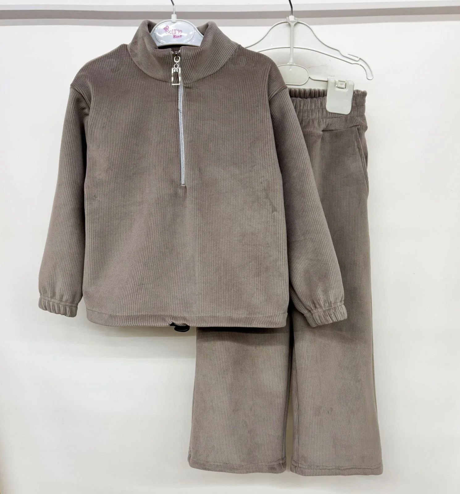 ХІТ ЗИМИ! Теплий велюровий костюм для дівчинки на флісі 110-158 см, фото №6 ХІТ ЗИМИ! Теплий велюровий костюм для дівчинки на флісі 110-158 см, фото №6