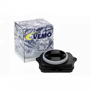 Блок керування освітленням VEMO V10-73-0696 для VW synthetic.ua - Фото 1