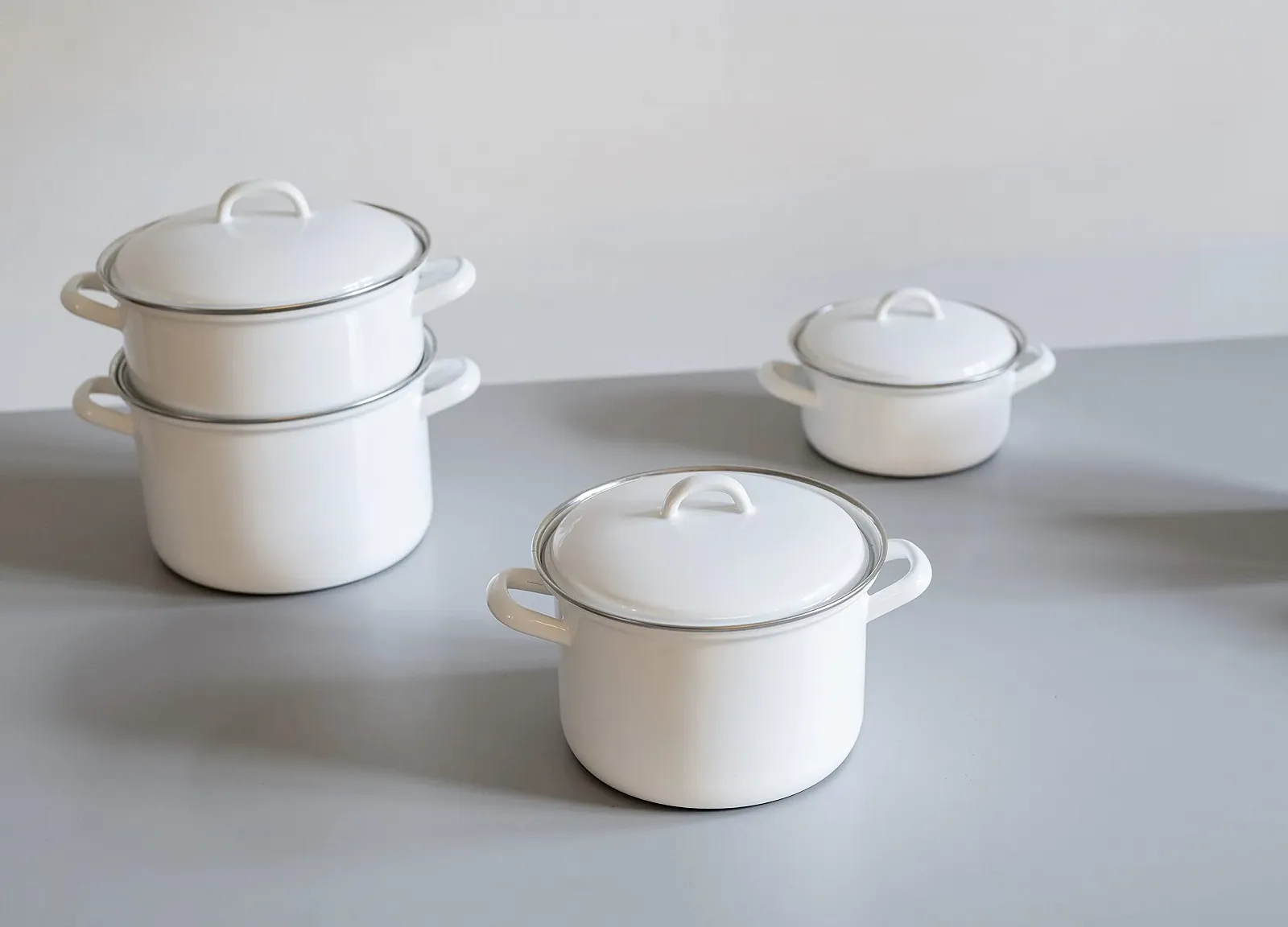 Кастрюля Riess Country-Edelweiss 0131-033 с крышкой 22 cm белая, фото №2