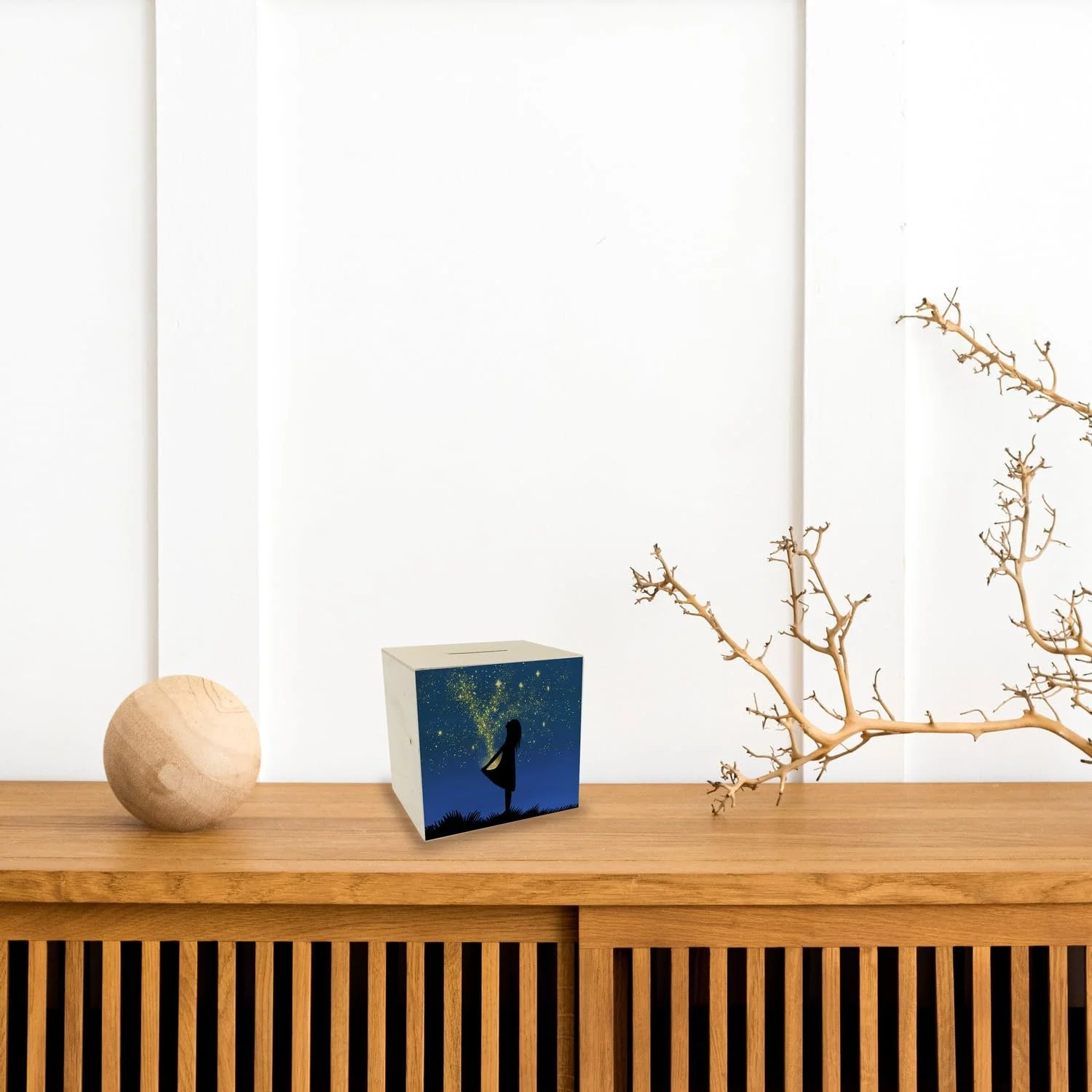 Скарбничка дерев'яна Girls in Star Dress з казковим мотивом, фото №4