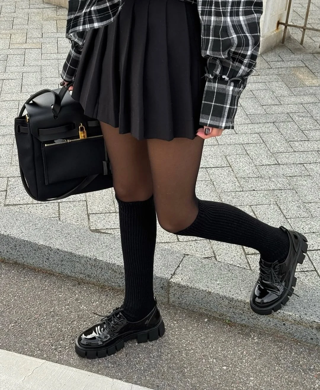 Теплі зимові чорні гольфи нижче коліна з шерсті мериноса для дівчини, фото №3